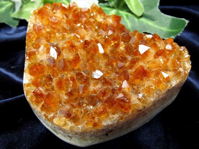 特濃 ブランデーカラー シトリン クラスター 原石 幅約71mm 重さ264g 商売繁盛のお守りに 空間の浄化など 11月の誕生石 一点物 黄水晶