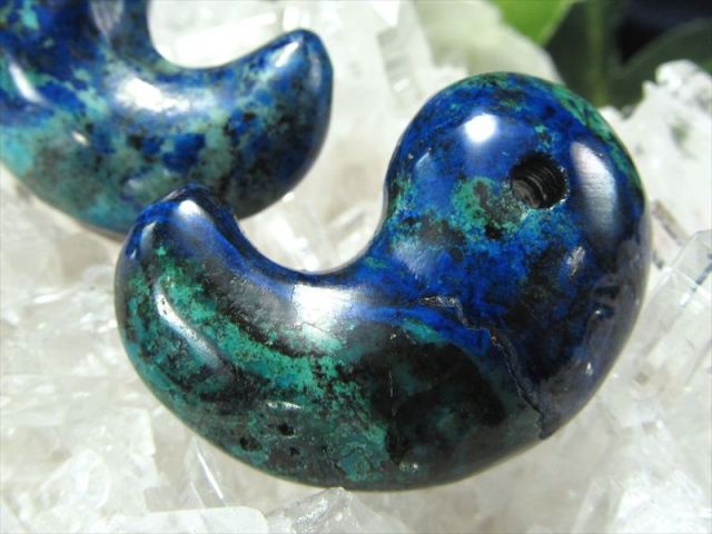 値下げ　希少　レア　高品質　アズライト　クリソコラ　マラカイト　共生　スフィア 1個売り クリソコラインマラカイト アズライトマラカイト 勾玉 重さ約