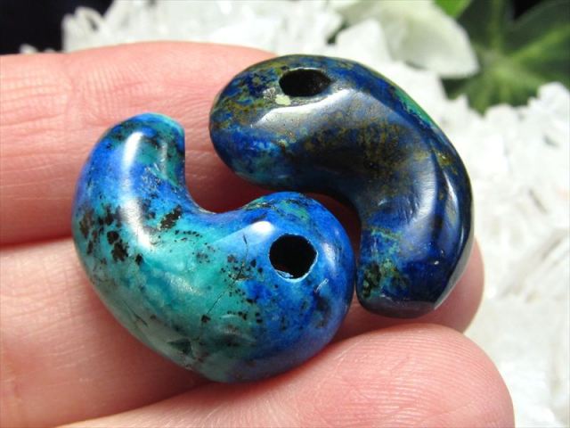 1個売り クリソコラインマラカイト アズライトマラカイト 勾玉 重さ約