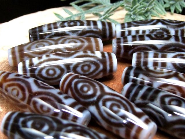 A至純天珠 白 龍眼白天珠 りゅうがん しろ てんじゅ サイズ:約37mm