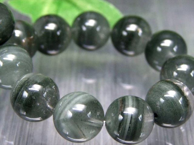 店頭展示中 激レア・モスグリーン 5A 千層グリーンガーデンクォーツ ブレスレット 11mm×18珠 濃厚グリーン 健康と長寿の石 庭園水晶 一点物 ブラジル産 bl-