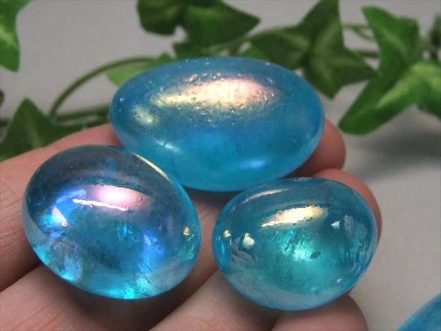 アクアオーラ 天然水晶 タンブル 約100g入り 1セット 約8個前後入り