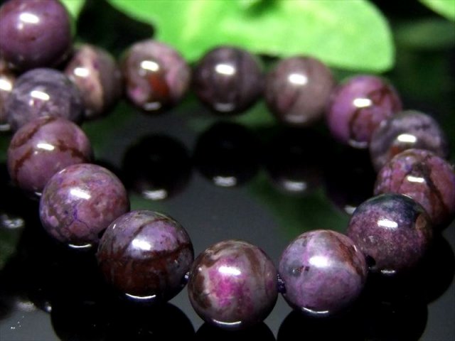 店頭展示中 希少石 濃い紫 スギライト 杉石 ブレスレット 7.5mm-8mm×26珠 つやつや 激レア限定入荷 一点もの 南アフリカ産 bl- パワーストーン 天然石
