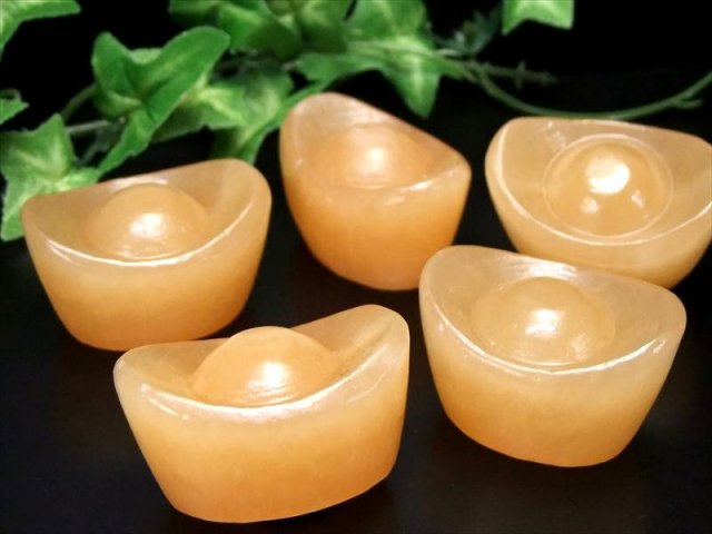 金運を呼び込む黄金の形 元宝置物 アラゴナイト 34g-40g 1個売り 元宝