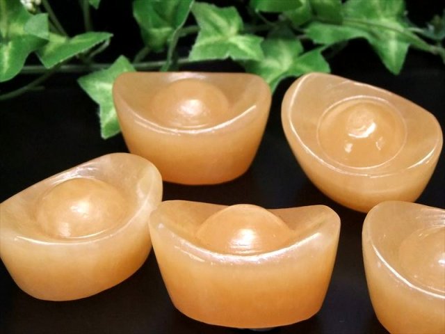 金運を呼び込む黄金の形 元宝置物 アラゴナイト 34g-40g 1個売り 元宝