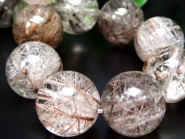 粉雪ガーデン 5A 粉雪ガーデンタイチンルチルクォーツ 庭園針水晶 ブレスレット 17mm-18mm×13珠 迫力の束針 自然が生んだ美しいコントラスト 一点物