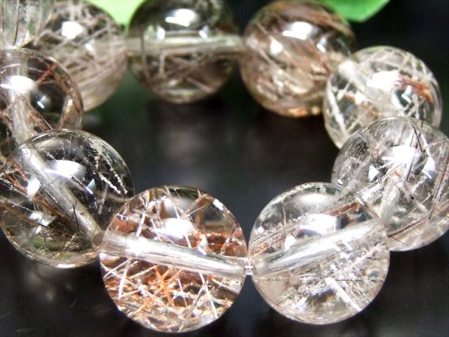 店頭展示中 虹入り 粉雪ガーデン 5A 粉雪ガーデンタイチンルチルクォーツ 庭園針水晶 ブレスレット 15mm-16mm×15珠 迫力の束針