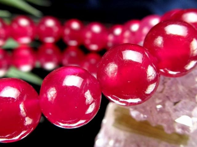 天然石ルビーブレス約12.4㎜大玉（新品）高品質「宝石の女王」一点限濃いピンク 格別品質 最高級グレード 大珠 宝石質 ルビー 紅玉 ブレスレット 9.5mm