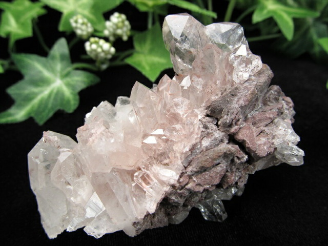 幻の逸品 希少 ほんのりピンク 抜群の透明度 ピンク レムリアン 水晶 クラスター 最大幅 約71mm 重さ 90.9g