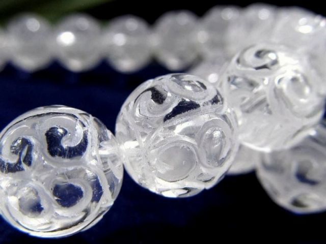 天然水晶 マニコロ 彫刻 ブレスレット 約10mm×19珠前後 チベット密教法具 マニ車モチーフ 浮き彫り立体彫刻 清らかな波動を放つ純白の輝き 浄化と調和の象徴