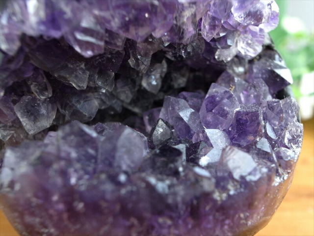 店頭展示中 レアな笑口のアメジスト アメジスト 笑口 紫水晶 丸玉 台座