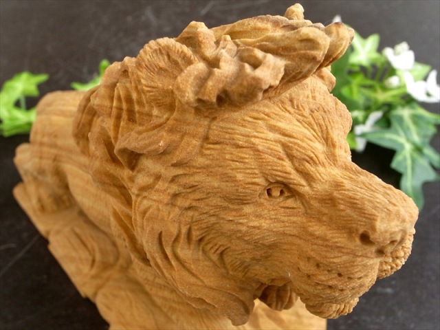 本物の質感 縁起物 ジャスパー ライオン 彫刻置物 最大幅 約220mm 重さ