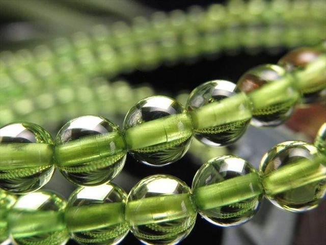 オリーブグリーンカラー 5A グリーンアンバー ブレスレット 約4.5mm-5mm×44珠前後 発色美しいリトアニアアンバー 極上透明 バルト海産 パワーストーン 天然石