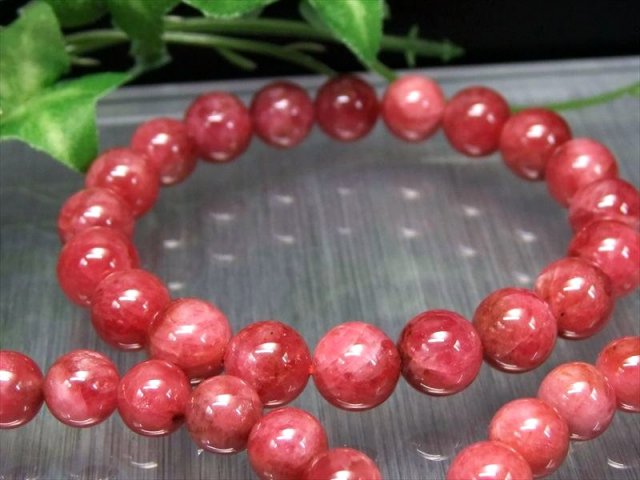 ロードナイト 薔薇輝石 ブレスレット 7.5mm-8mm×24珠前後 鮮やかピンク