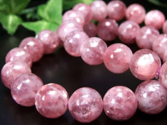 ピンクマイカ レピドライトシリカ ブレスレット 約11mm-11.5mm×18珠前後 ピンクマイカと水晶が共生 ポジティブな感情に変えてくれる石 ブラジル産