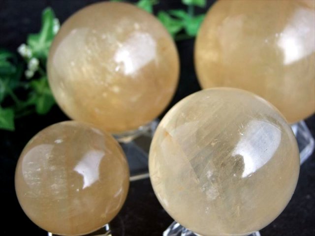 希少3A ゴールデンカルサイト 丸玉 直径約51mm-53mm 透明感抜群 美麗