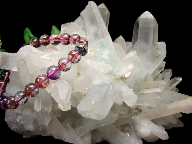 限定5個 激レア・緑の山並みを閉じ込めた水晶 エメラルドグリーン