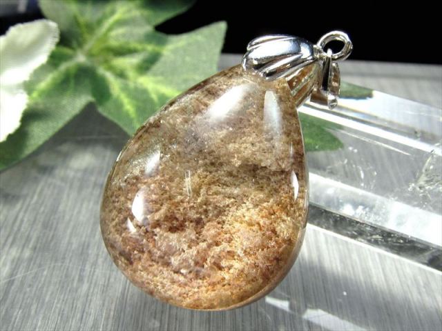 深まる季節とともに 5A 秋色ガーデンクォーツ ドロップ型 ペンダントトップ 縦約27mm 重さ約11g クリア水晶に映える庭園 健康・長寿と繁栄をもたらす