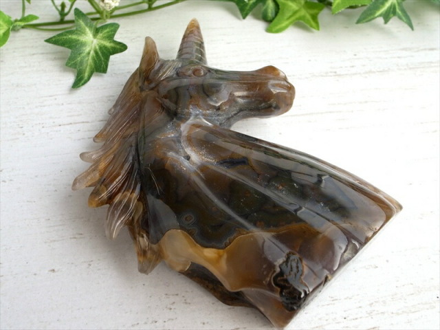 2026年の干支 メノウ 瑪瑙 ユニコーン 彫刻置物 高さ134mm 重さ355g