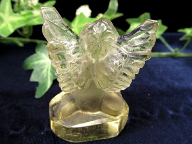 淡いイエロー ベビーエンジェル シトリン 彫刻置物 高さ約54mm 幸福を