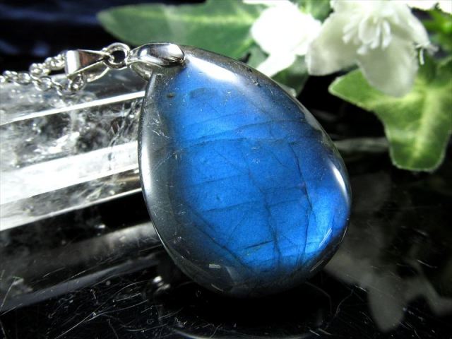 5A 全面ブルーシラー ラブラドライトドロップ型ペンダントトップ 1個