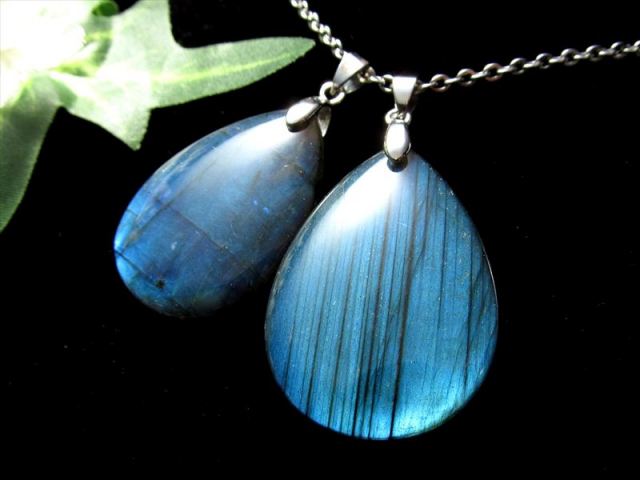 5A 全面ブルーシラー ラブラドライトドロップ型ペンダントトップ 1個