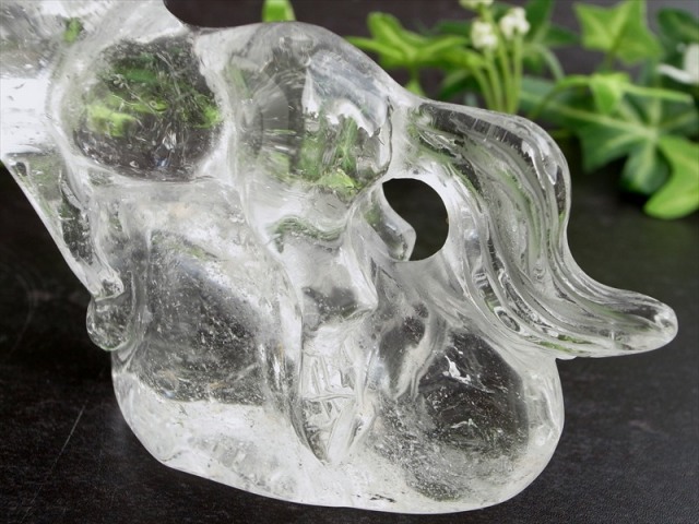 店頭展示中 2026年の干支 水晶 馬 彫刻置物 幅約90mm 重さ144g 透明な