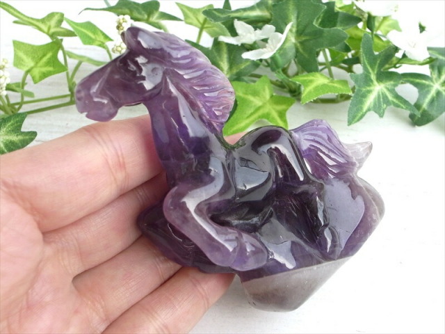 ❦新入荷❦天然石　アメジスト瑪瑙共生　ユニコーン　馬　置物　彫刻【一点物】 店頭展示中 2026年の干支 アメジスト 馬 彫刻置物 高さ約89mm 重さ146g