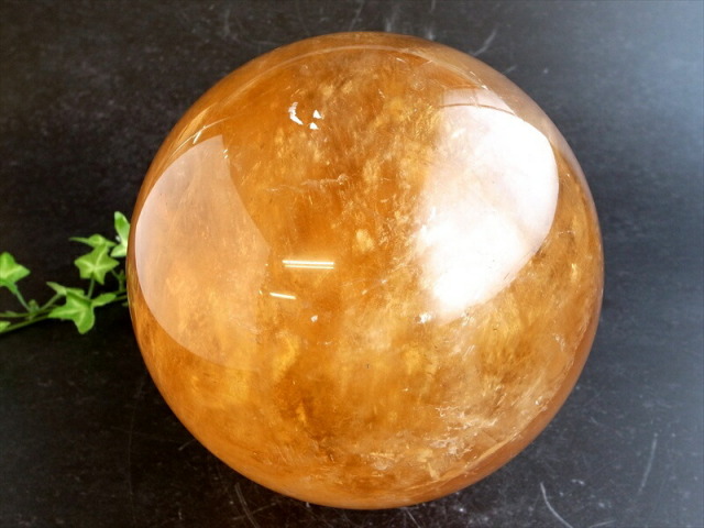 店頭展示中 特大 ディープゴールデン カルサイト 丸玉 台座付 直径約166mm 重さ6450g 繁栄と成功の象徴 丸玉置物 一点もの メキシコ産 パワーストーン 天然石