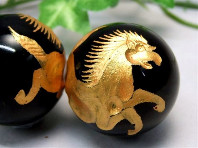 2026年の干支 馬 ウマ 彫り オブシディアン 丸玉 1個売り 直径約49mm-51mm 成功 繁栄 金運 万事うまくいく 縁起物 金塗り パワーストーン 天然石