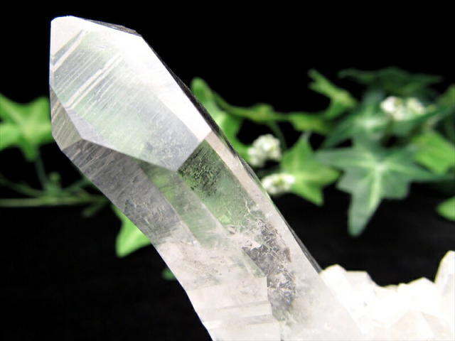 世界トップレベルの美しい水晶 5A アーカンソー州産 水晶クラスター 最大幅約10.3cm 約137g 純粋と浄化を象徴する万能ストーン 1点物 極上結晶