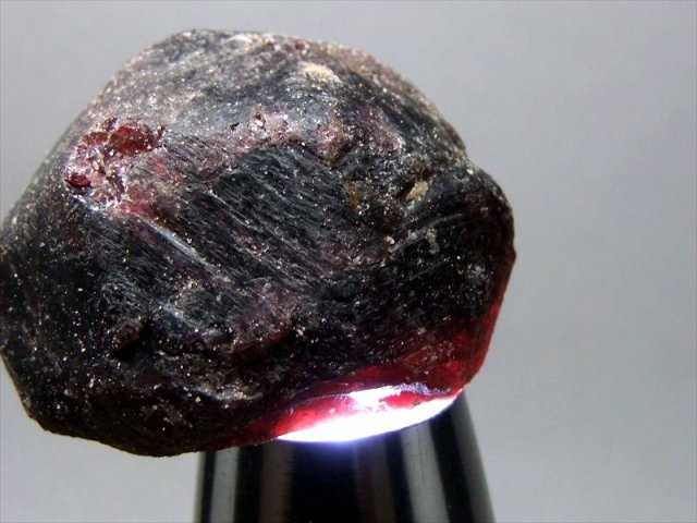 努力が実る石 ガーネット ナチュラル原石 1個売り 100g-120g 深紅の