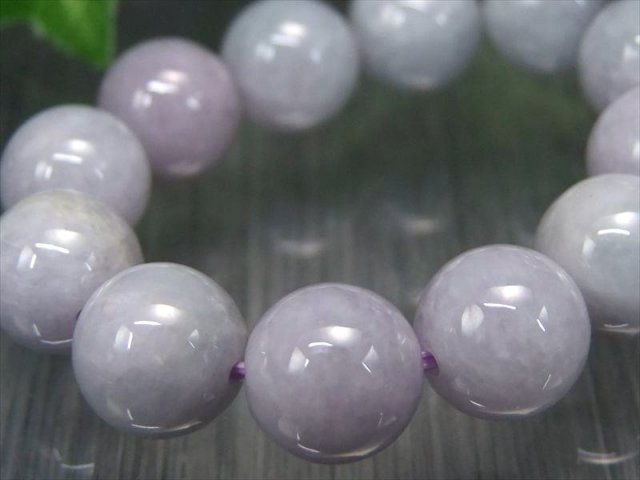 ほんのりラベンダー ラベンダー翡翠 ブレスレット 10mm10.5mm×19珠