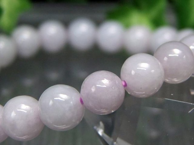 ほんのりラベンダー ラベンダー翡翠 ブレスレット 7.5mm8mm×23珠 豊かな人生を創造する石 5月の誕生石 翡翠・硬玉 ミャンマー産 パワーストーン 天然石