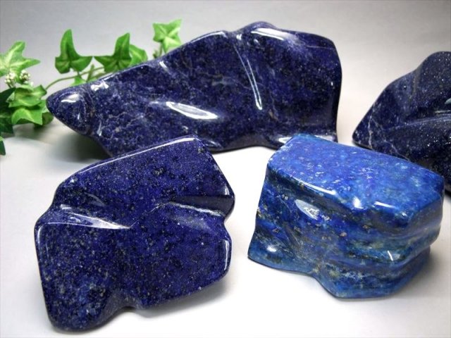 大特価 3A ラピスラズリ 磨き原石 タンブル 700g-800g 鮮やかブルーに