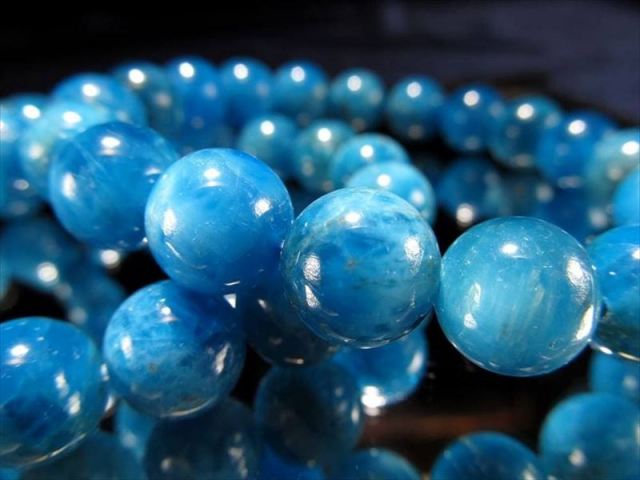 3A ピーコックブルーアパタイト ブレスレット 8mm×24珠前後 鮮やかピーコックブルー 絆を強める石 濃淡MIX 燐灰石 ブラジル産 パワーストーン 天然石