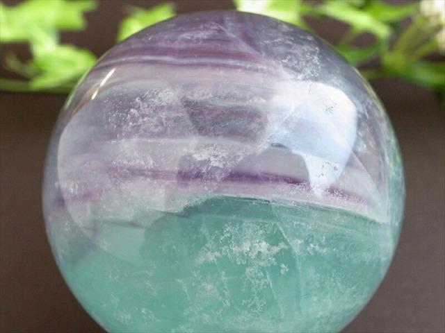 グラデーションが美しい マルチカラーフローライト 丸玉 台座付 直径約