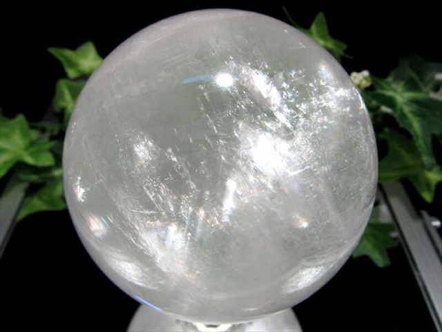 4A ホワイトカルサイト 丸玉 台座付 直径72mm 重さ528g エネルギーの増幅と強力な浄化の石 神秘的な美しさ 方解石 ブラジル産 パワーストーン 天然石