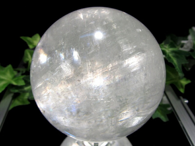 4A ホワイトカルサイト 丸玉 台座付 直径76mm 重さ626g エネルギーの増幅と強力な浄化の石 神秘的な美しさ 方解石 ブラジル産 パワーストーン 天然石