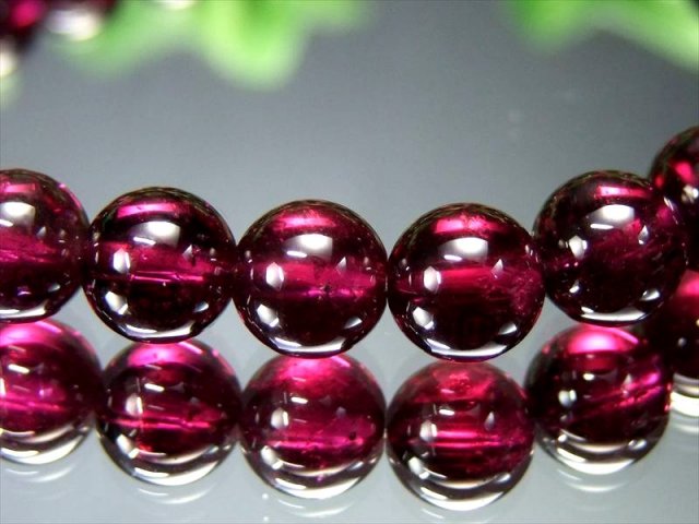 現品撮影の25粒 5A 1粒売り ロードライトガーネット 7mm 魅惑のワイン