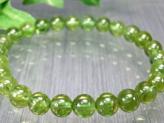 店頭展示中 S級 ペリドット かんらん石 ブレスレット 7mm×26珠