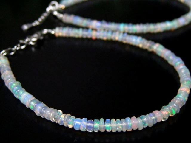 美遊色 エチオピア産オパール ブレスレット アジャスター付8×5mm 17石 3 美遊色 エチオピア産オパール ブレスレット アジャスター付き 8×5mm 17