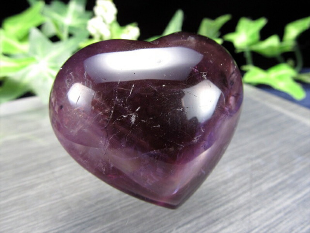 高品質 アメジスト ハート型 タンブル 最大幅 43mm 重さ 47g 超透明 ぷっくり濃厚パープル 愛の守護石 可愛らしいミニサイズ 2月の誕生石 紫水晶 ブラジル産