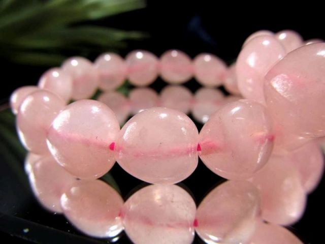 濃いめのミルキータイプ ローズクォーツ ハート型 ブレスレット 約12mm