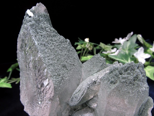 ギャランティーカード付 ガネーシュヒマール産 水晶 クラスター 最大幅約155mm 重量約837g 神に最も近い場所で採掘される特別な水晶