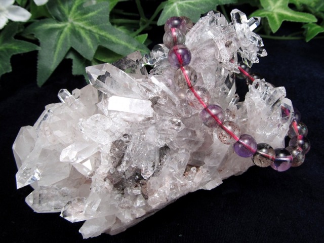 幻の逸品 希少 ほんのりピンク 抜群の透明度 ピンク レムリアン 水晶 クラスター 最大幅 約107mm 重さ 237g 古代の叡智を封じ込めた水晶