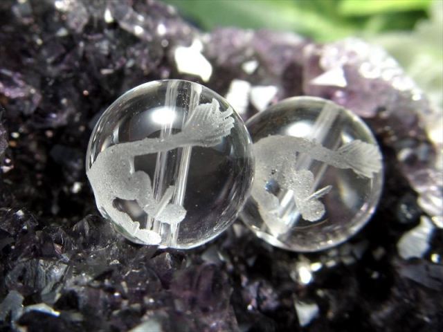 1粒売り 12ミリ珠 干支 午年 天然水晶 クリスタル 馬 うま 彫り 12mm
