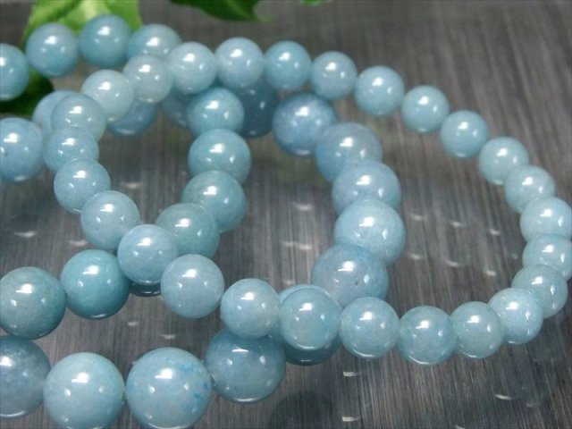 ふんわりミルキーブルーカラー トロレアイト トロール石/ラズライト