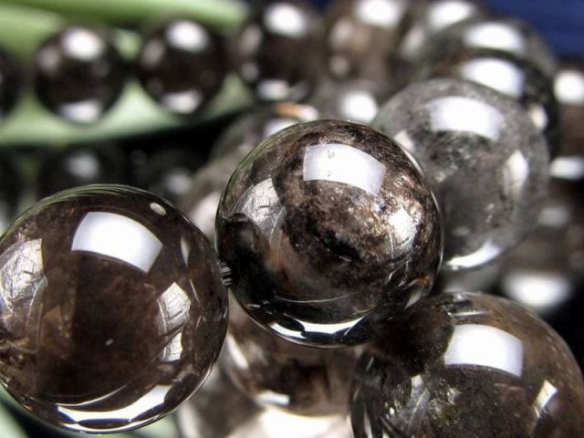 AA ブラックエレスチャルクォーツ ブレスレット 9.5mm-10mm×21珠前後