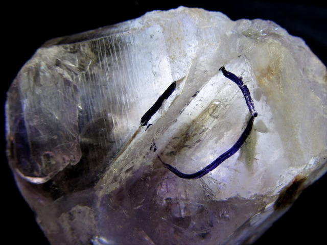 水入り スーパーセブン 結晶原石 重さ189g 超透明 最強のパワーストーン 万能のパワーストーン 古代の水入り水晶 1点物 ザンビア共和国産 パワーストーン